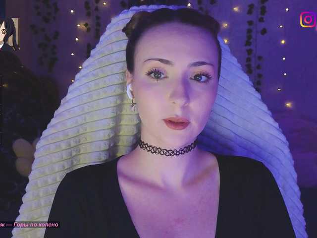 LollyGirlMoon live cam on BongaCams