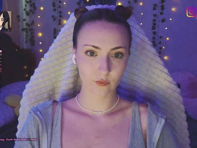 LollyGirlMoon