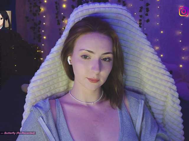 LollyGirlMoon live cam on BongaCams