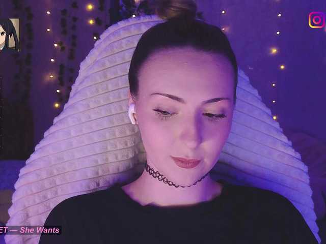 LollyGirlMoon