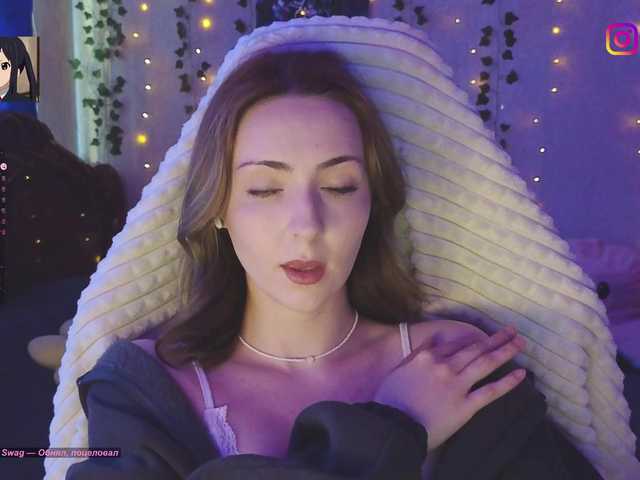 LollyGirlMoon live cam on BongaCams