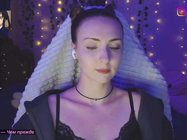 LollyGirlMoon live cam on BongaCams