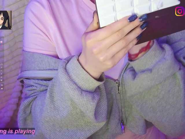 LollyGirlMoon's BongaCams show and profile