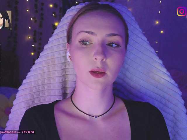 LollyGirlMoon