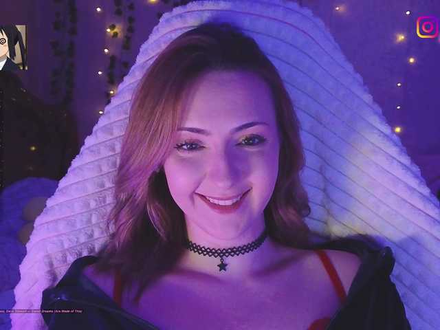 LollyGirlMoon live cam on BongaCams