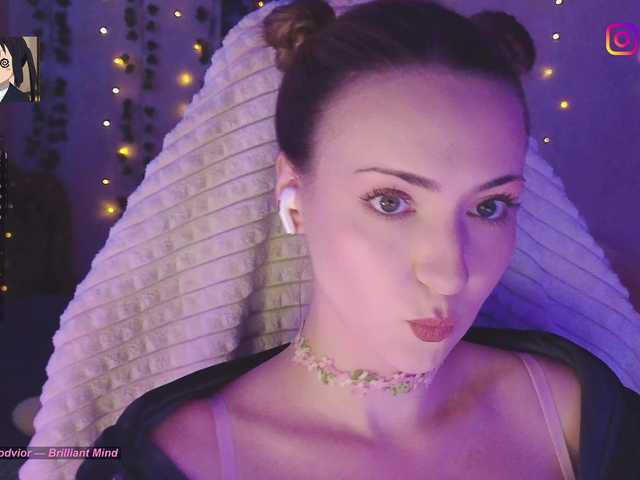 LollyGirlMoon live cam on BongaCams