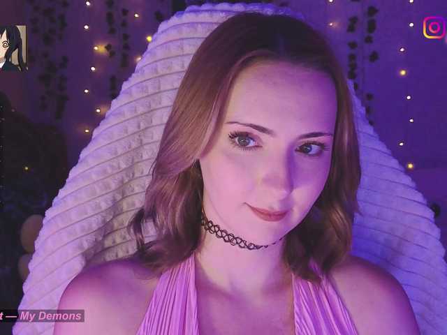 LollyGirlMoon
