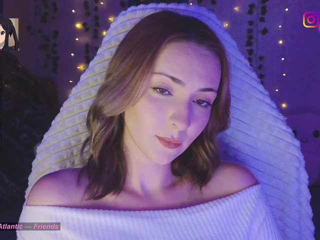 LollyGirlMoon live cam on BongaCams