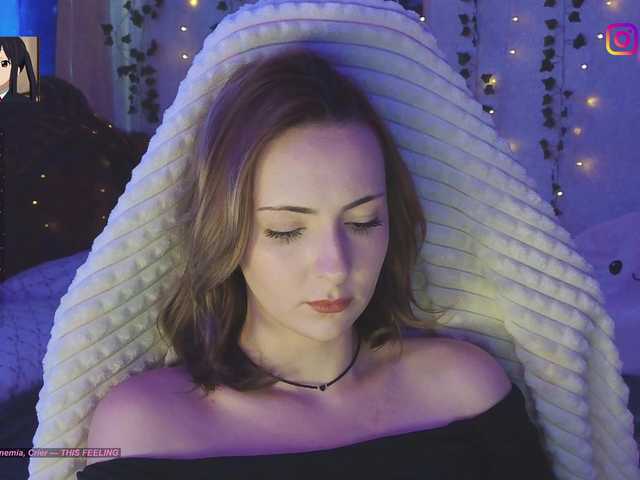 LollyGirlMoon live cam on BongaCams