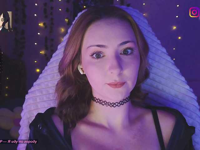 LollyGirlMoon live cam on BongaCams