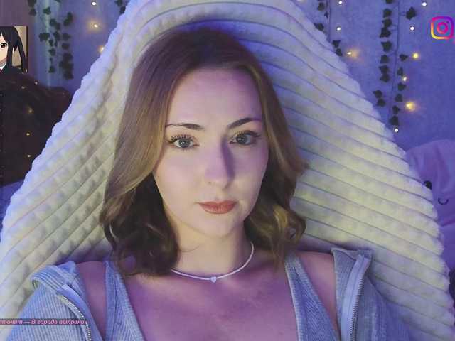 LollyGirlMoon live cam on BongaCams
