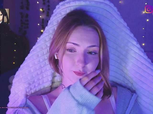 LollyGirlMoon live cam on BongaCams