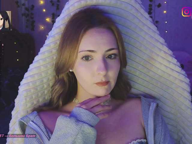 LollyGirlMoon live cam on BongaCams