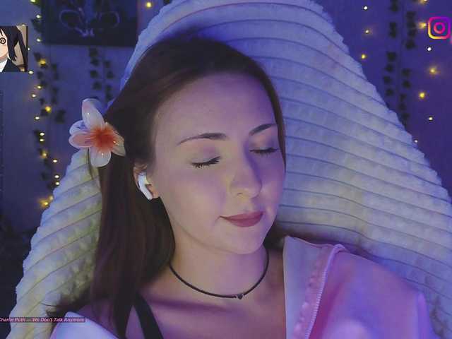 LollyGirlMoon