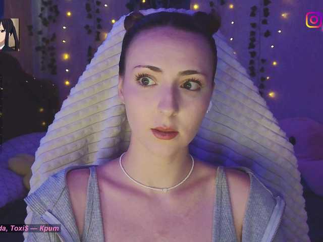 LollyGirlMoon live cam on BongaCams