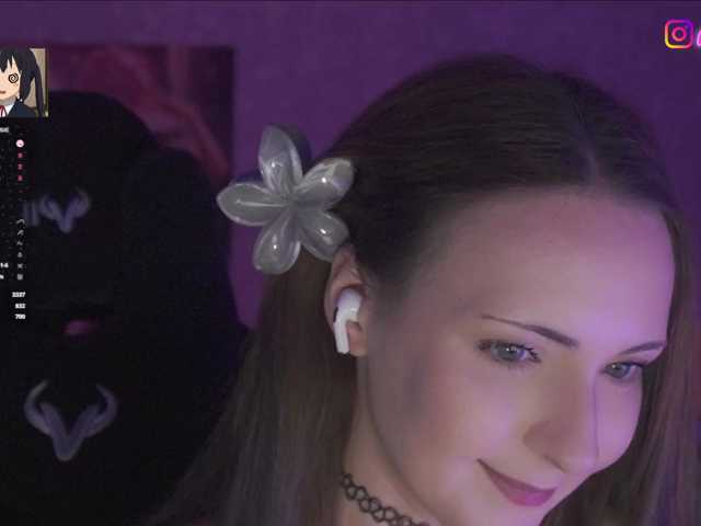 LollyGirlMoon live cam on BongaCams