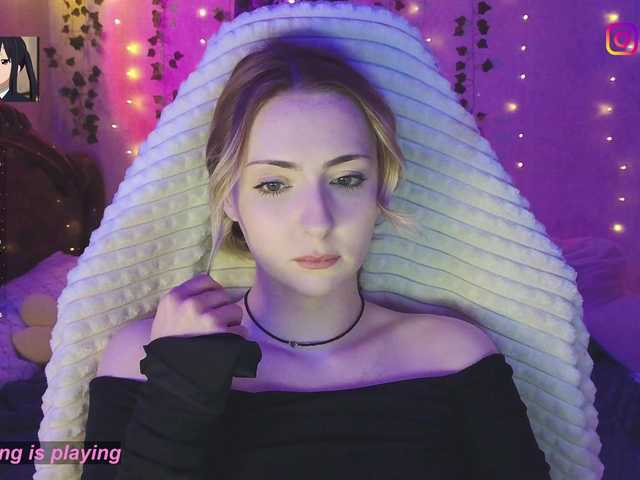 LollyGirlMoon