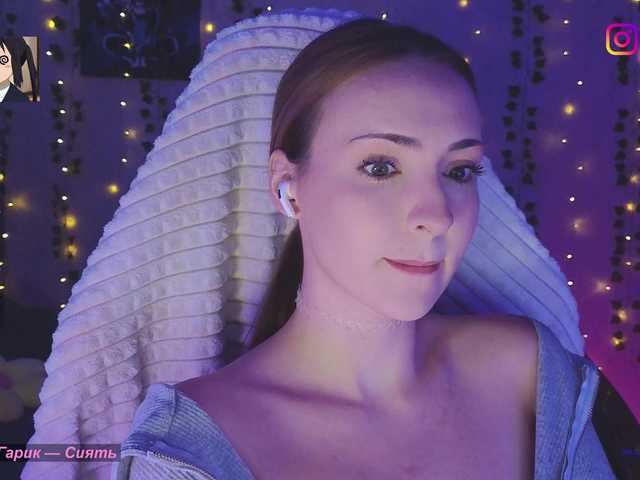 LollyGirlMoon live cam on BongaCams