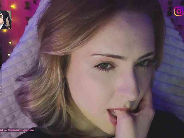 LollyGirlMoon