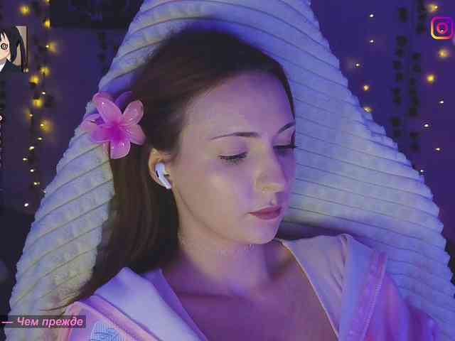 LollyGirlMoon LollyGirlMoon