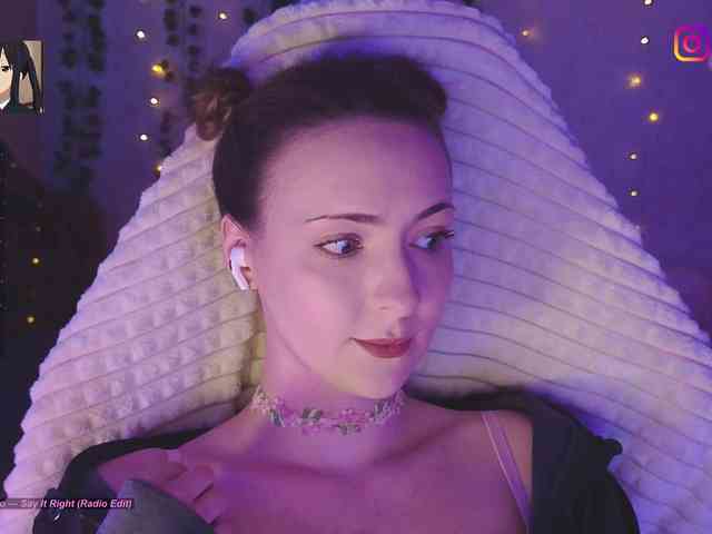 LollyGirlMoon LollyGirlMoon