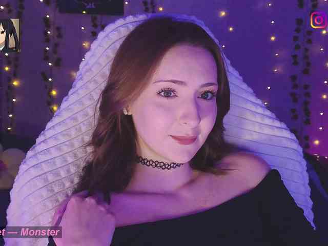 LollyGirlMoon Live Webcam on BongaCams