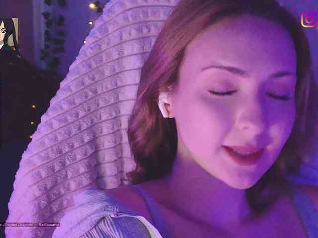 LollyGirlMoon LollyGirlMoon