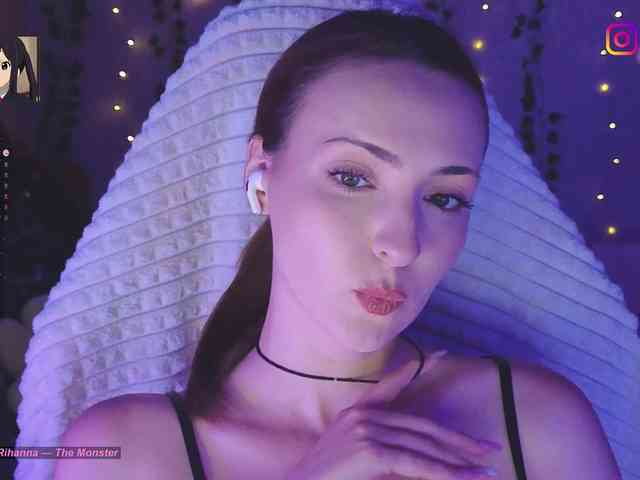 LollyGirlMoon LollyGirlMoon