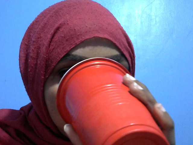 misskatrinah002 — live female cam
