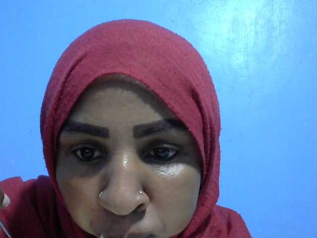 misskatrinah002 live cam on BongaCams