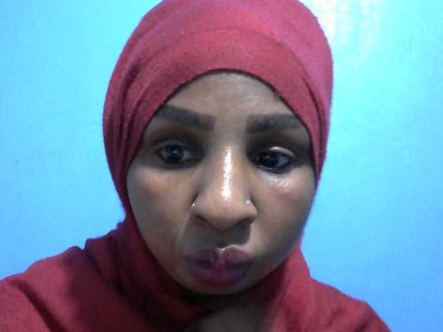 misskatrinah002, en directo ahora en BongaCams