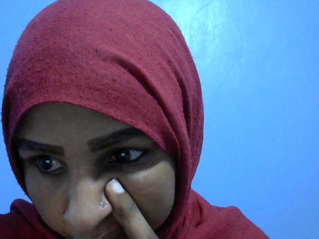 misskatrinah002 live cam on BongaCams