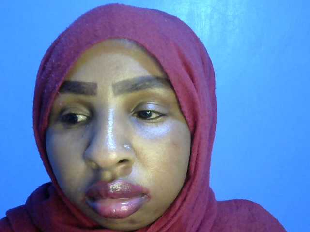 misskatrinah002 live cam on BongaCams