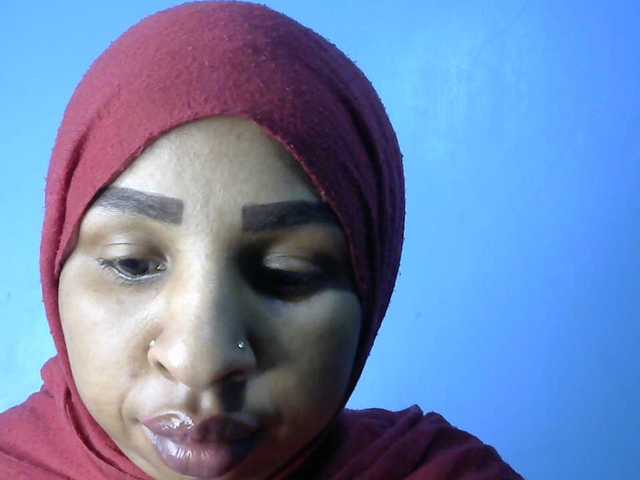 misskatrinah002 live cam on BongaCams