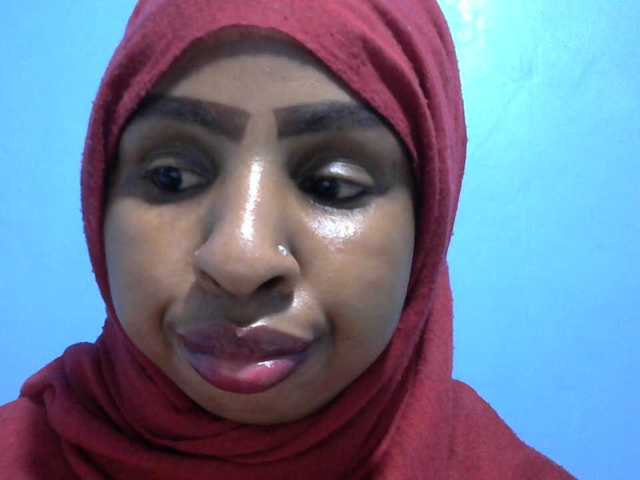 misskatrinah002 webcam bongacams model stream image