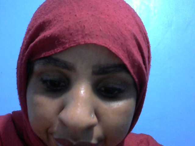 misskatrinah002 live cam on BongaCams