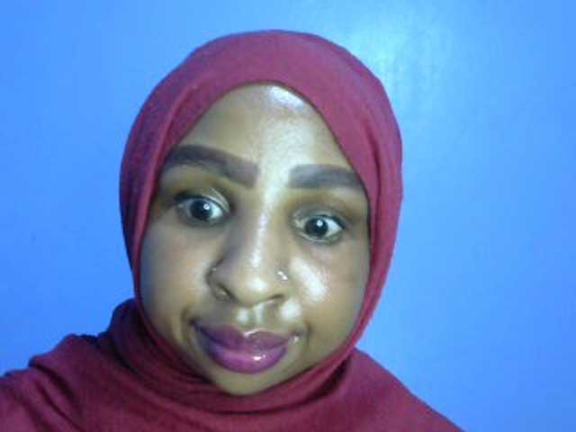 misskatrinah002 live cam on BongaCams