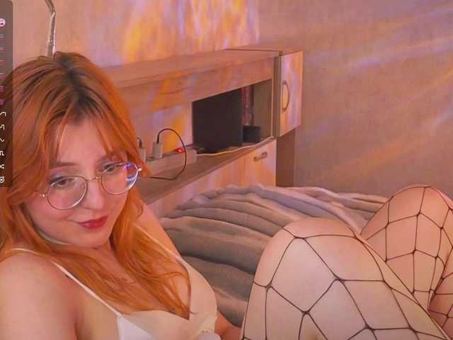 YourfoxAlice live cam on BongaCams