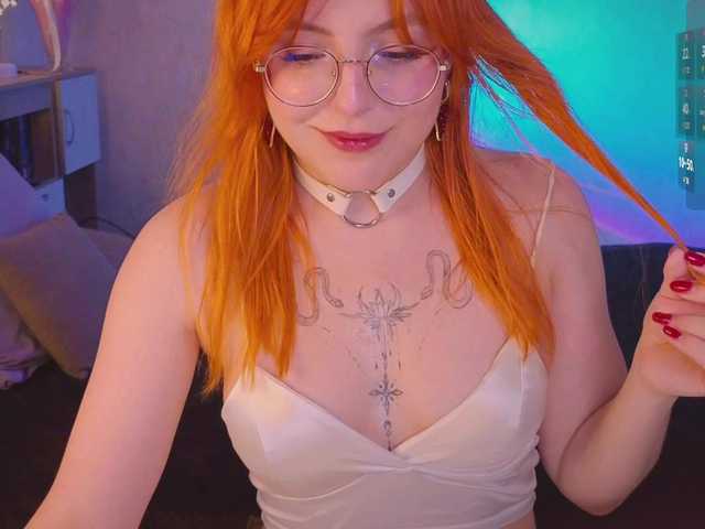 YourfoxAlice live cam on BongaCams