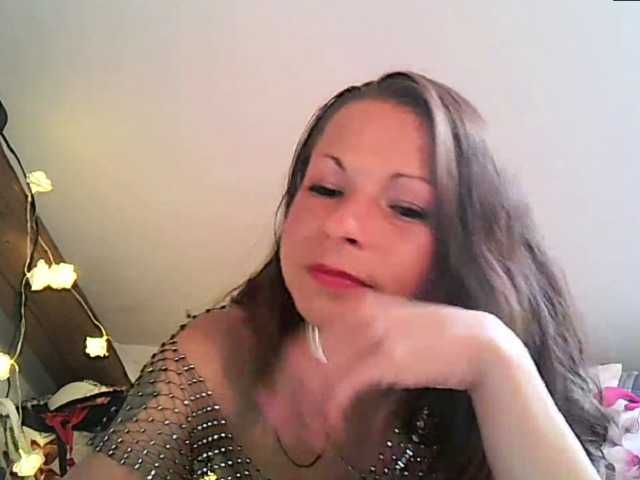 MilfNinna live cam on BongaCams