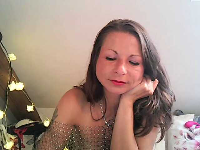 MilfNinna live webcam show