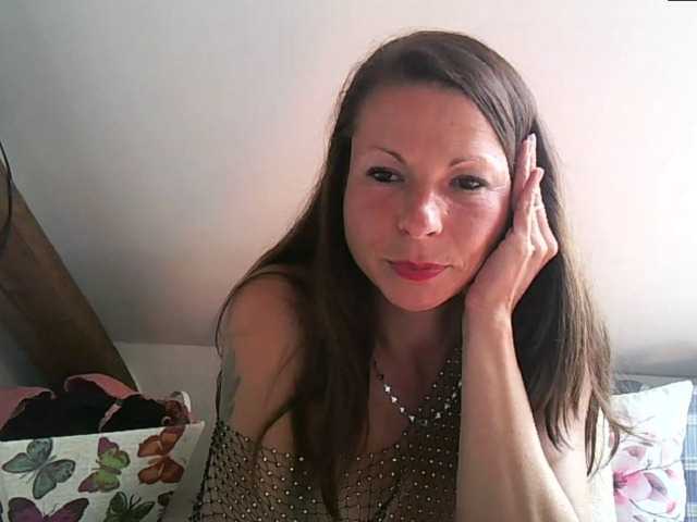 MilfNinna live cam on BongaCams