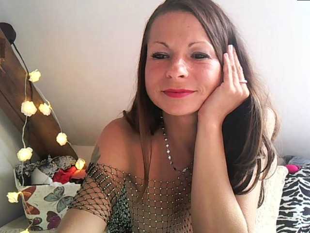 MilfNinna live cam on BongaCams