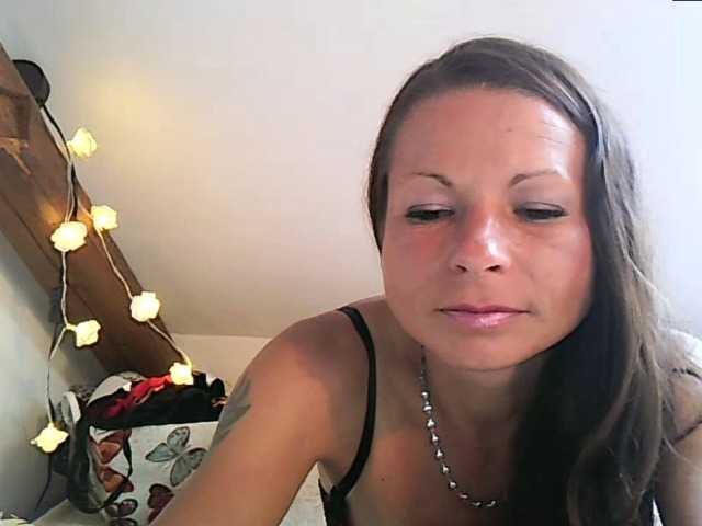 MilfNinna live webcam show