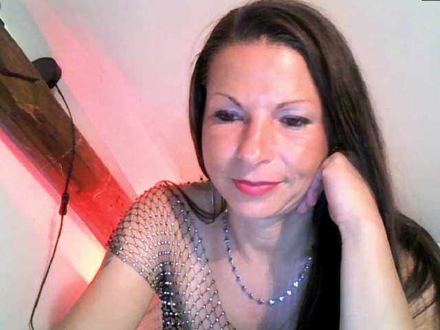 MilfNinna live cam on BongaCams