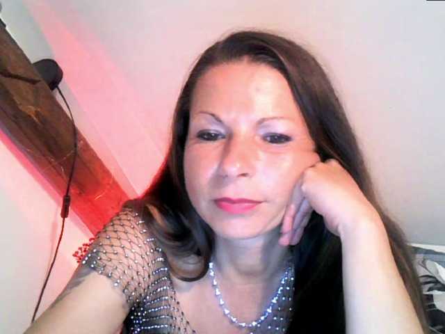 MilfNinna live cam on BongaCams