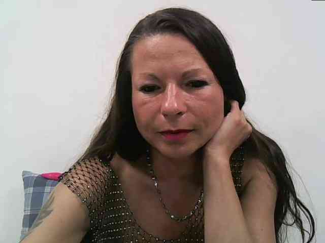 MilfNinna webcam