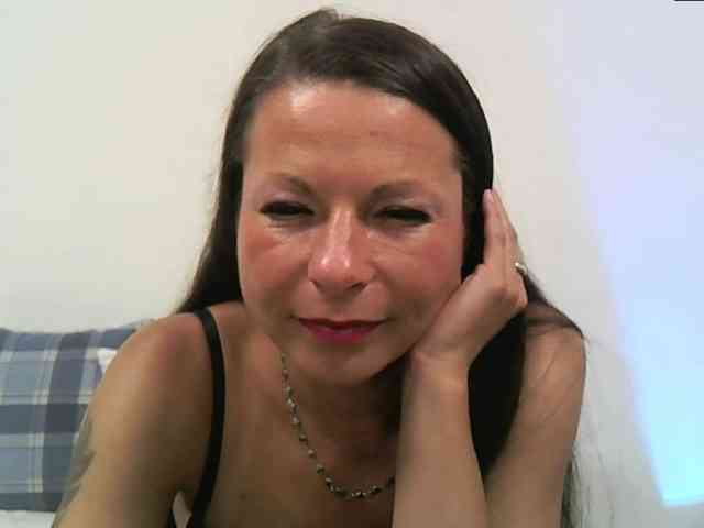 MilfNinna webcam