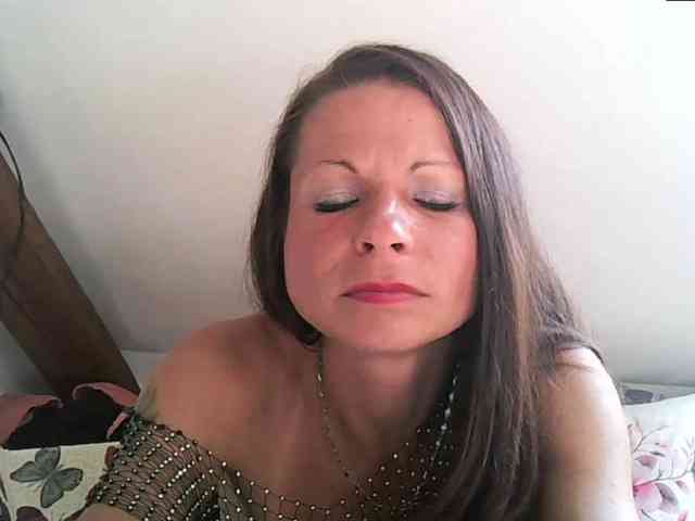 MilfNinna webcam