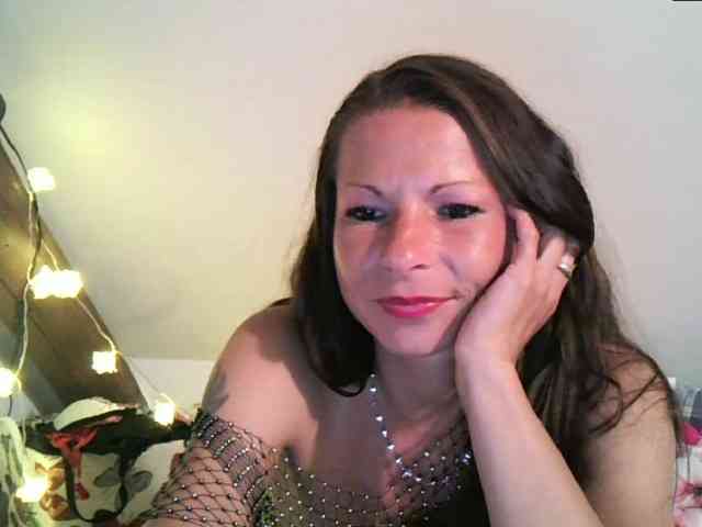 MilfNinna webcam